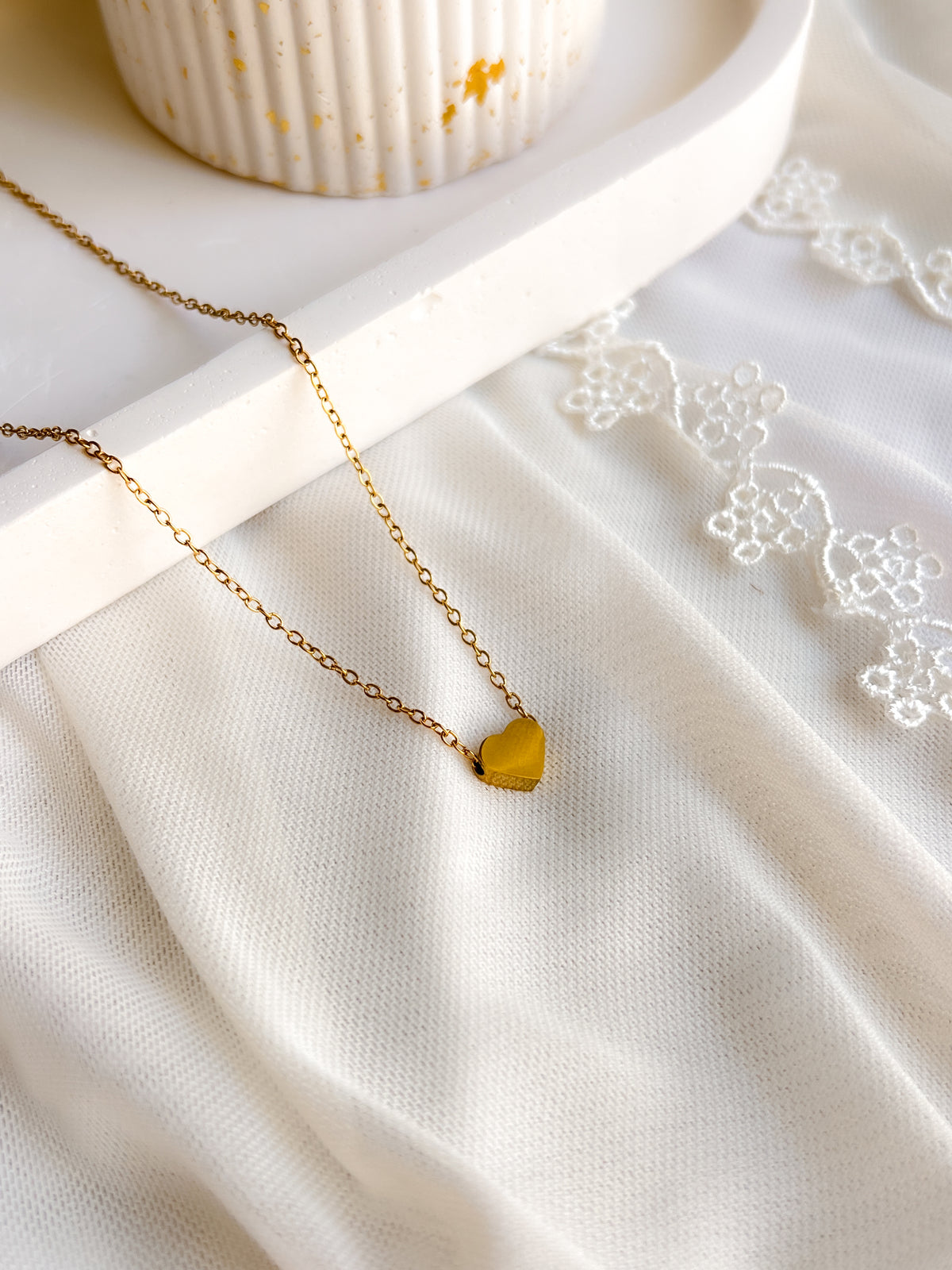 Minimal Heart Necklace